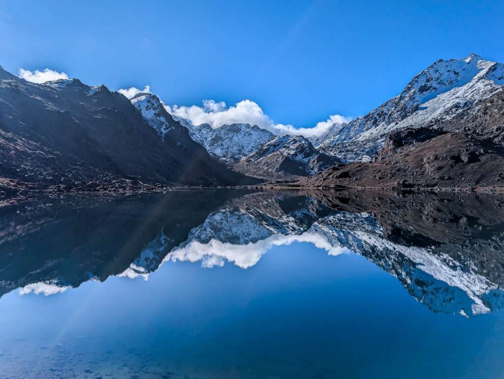 Heiliger Bergsee Gosainkunda: Natur & Glaube vereint