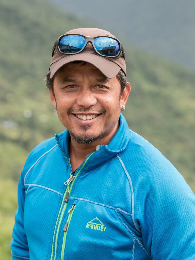 Trekking Guide Rishi Shrestha- Organisiert Trekking touren in Nepal- Schweizer Veranstalter